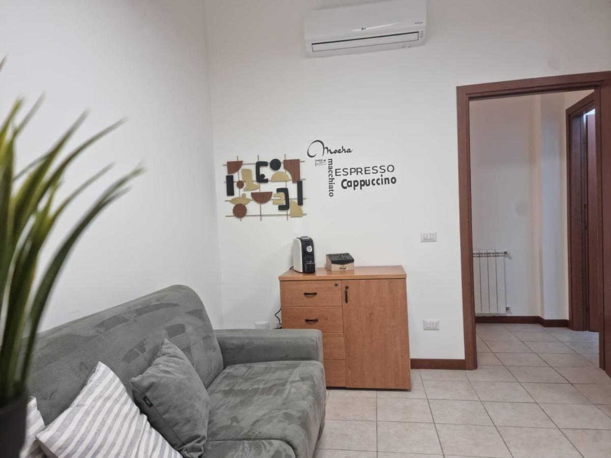 Laura Four Apartment เมสซีนา ภายนอก รูปภาพ