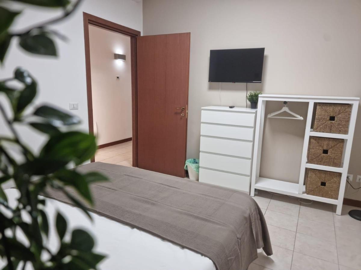 Laura Four Apartment เมสซีนา ภายนอก รูปภาพ