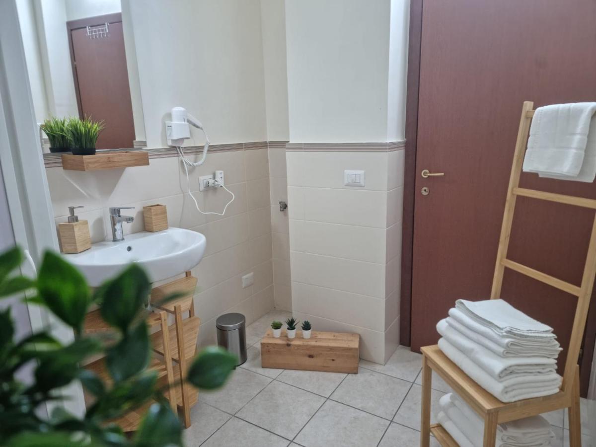 Laura Four Apartment เมสซีนา ภายนอก รูปภาพ