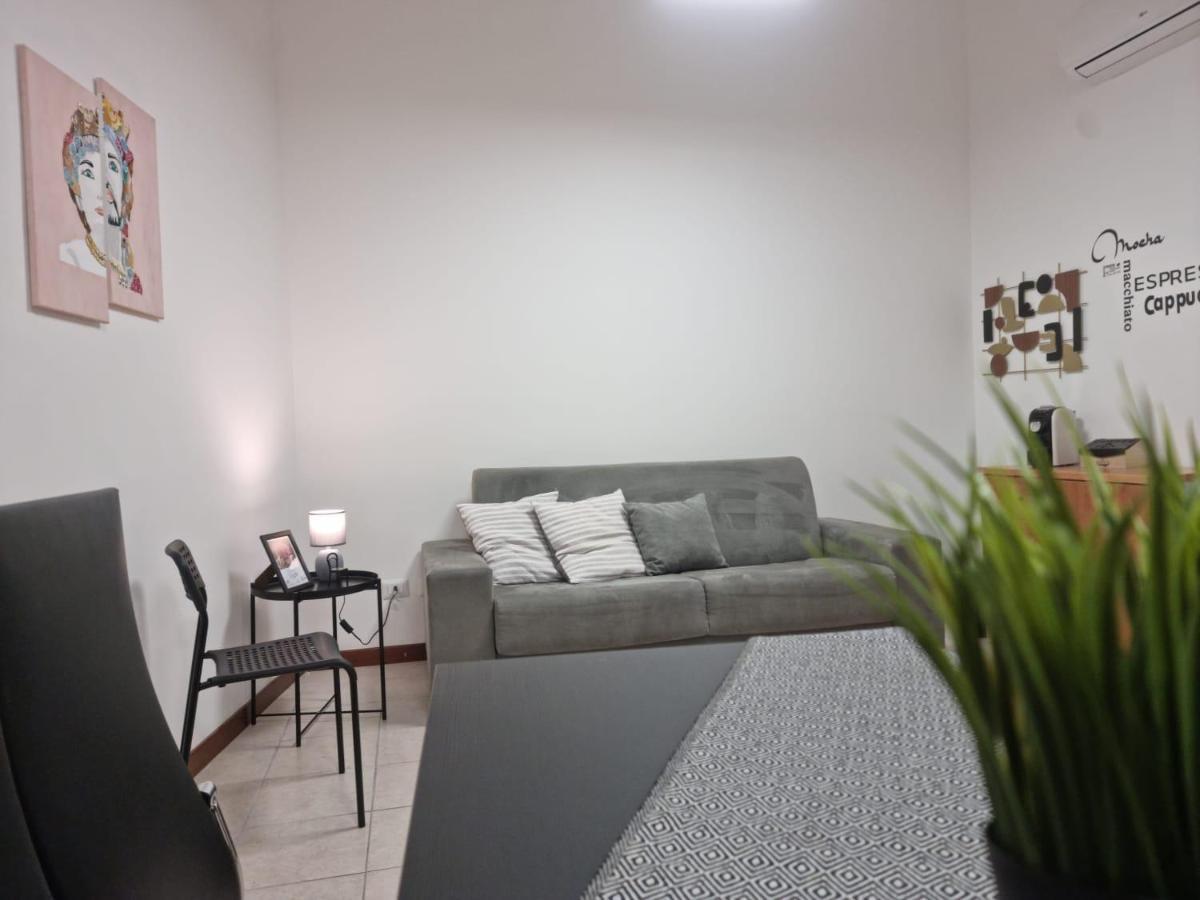 Laura Four Apartment เมสซีนา ภายนอก รูปภาพ