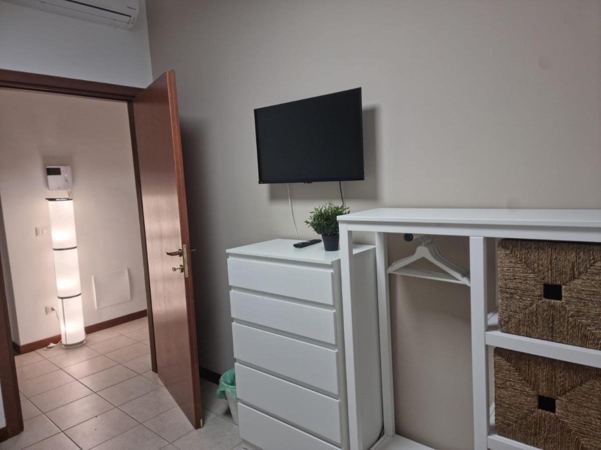 Laura Four Apartment เมสซีนา ภายนอก รูปภาพ