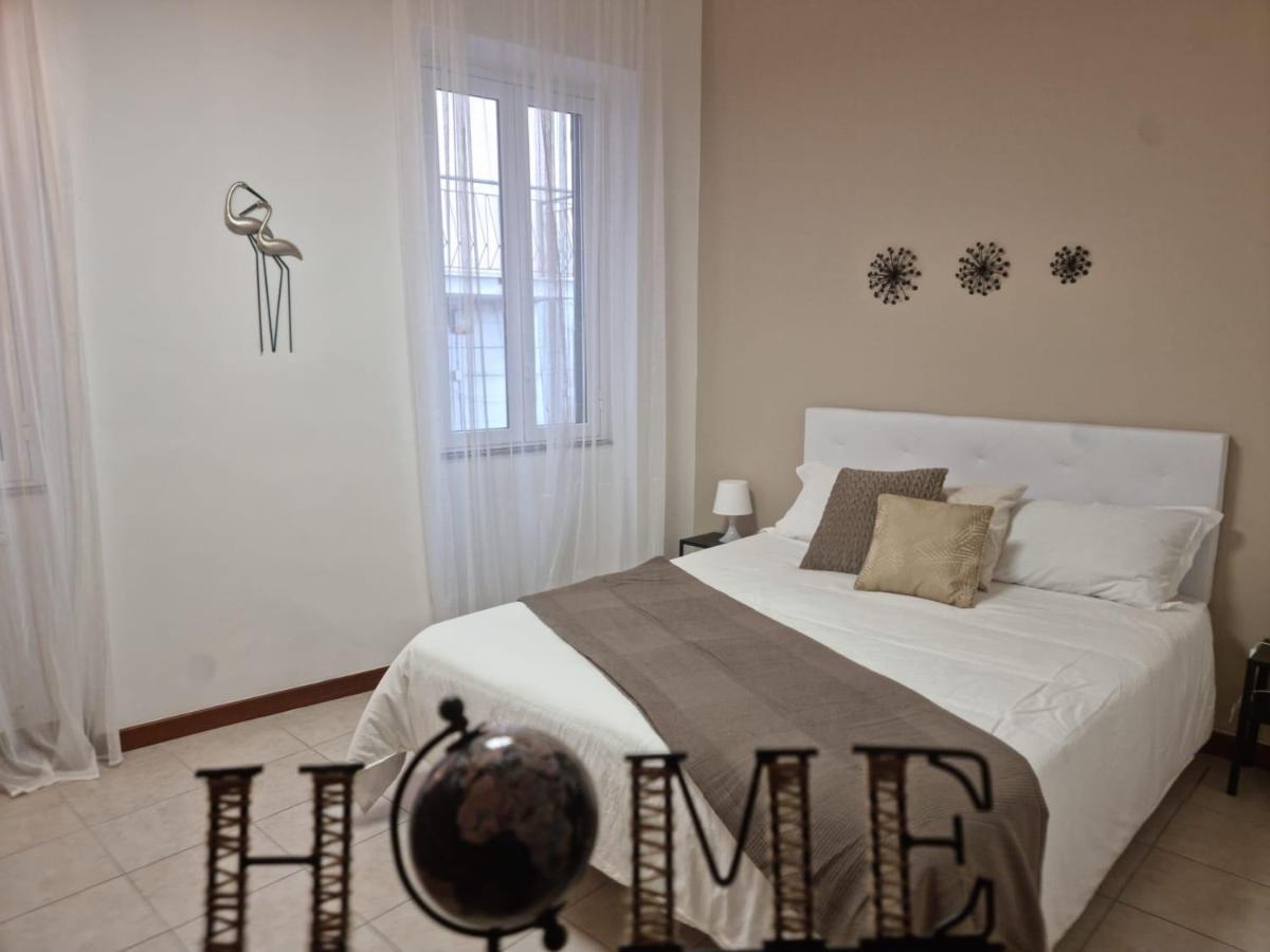Laura Four Apartment เมสซีนา ภายนอก รูปภาพ