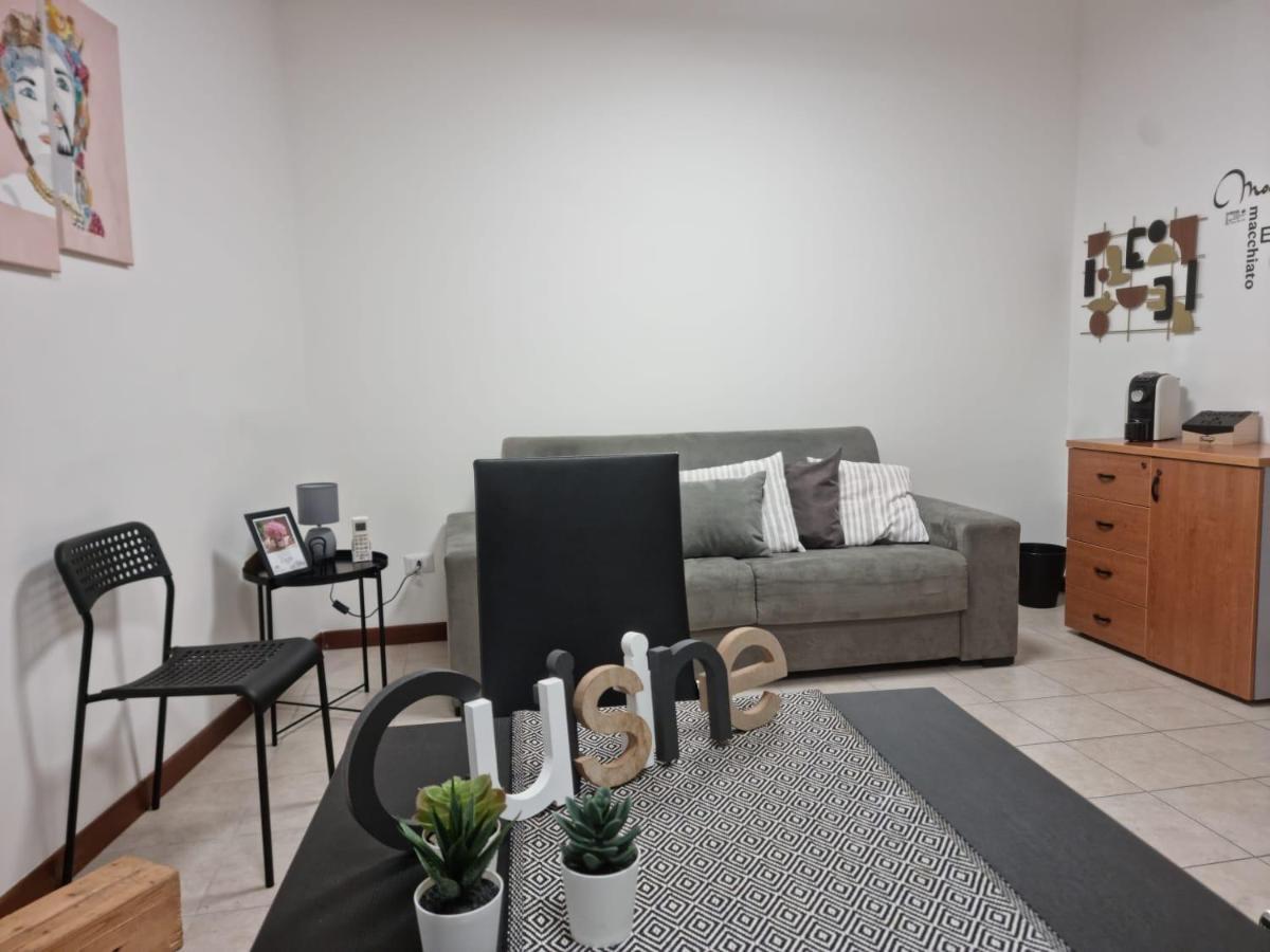 Laura Four Apartment เมสซีนา ภายนอก รูปภาพ