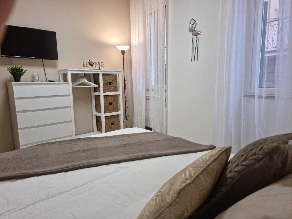 Laura Four Apartment เมสซีนา ภายนอก รูปภาพ