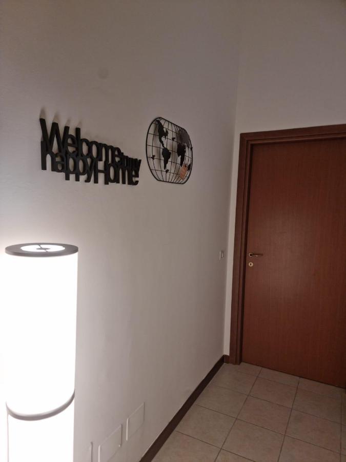 Laura Four Apartment เมสซีนา ภายนอก รูปภาพ